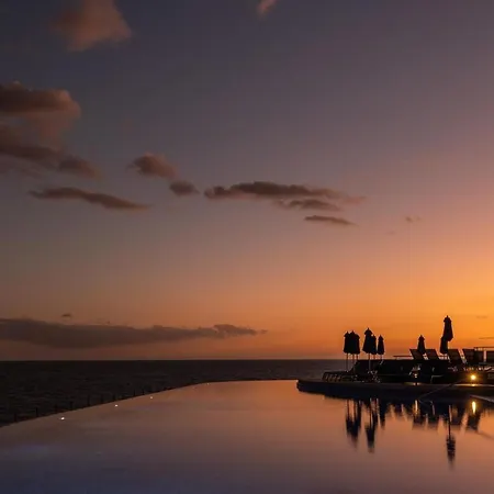 Marina Gran Canaria Апарт-отель Пуэрто Рико