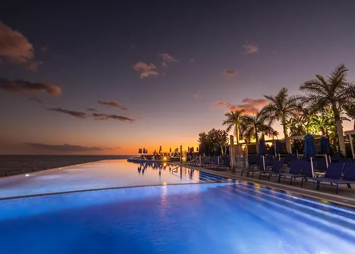 أجنحة مارينا