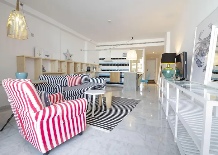 أجنحة مارينا 4*