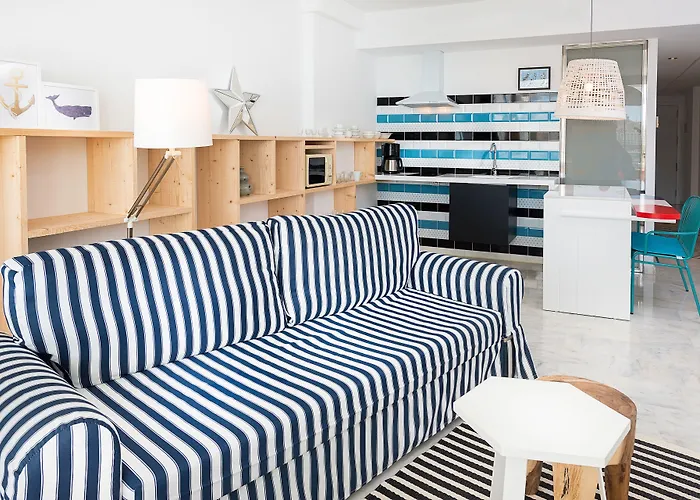 أجنحة مارينا شقة فندقية 4*