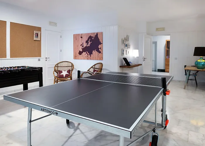 أجنحة مارينا