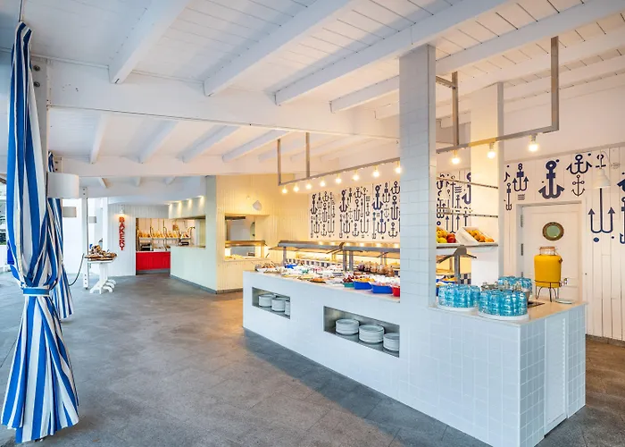 أجنحة مارينا 4*